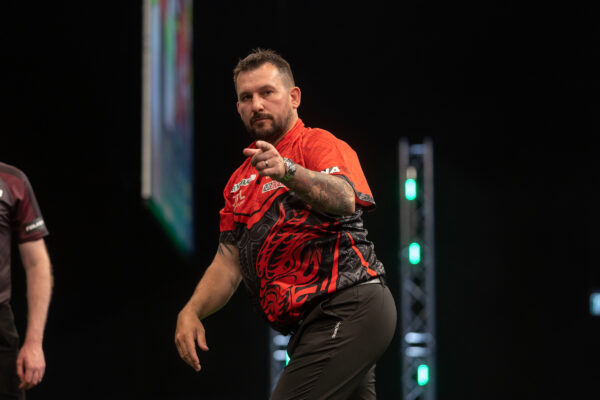 The PDC stars power past the Nordic Representatives as Humphries and Price set up a quarter-final clash