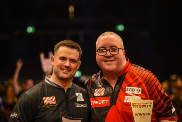 Bunting Secures Swiss Darts Trophy Title with Dominant Final Display