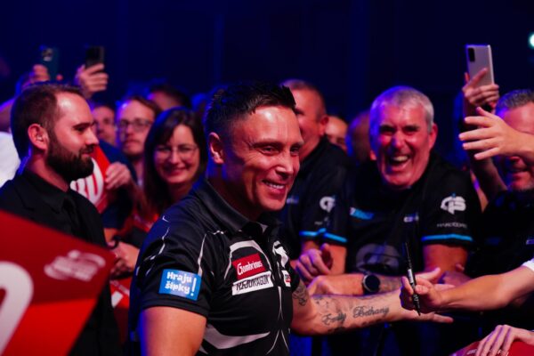 Van Gerwen Reminds The World He