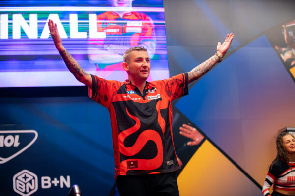 Aspinall to Face Humphries as Springer Stuns Van Veen on an opening day of upsets in Hungary