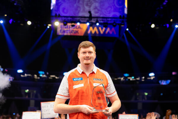 Springer Stuns Budapest with First European Tour Title at Hungarian Darts Trophy