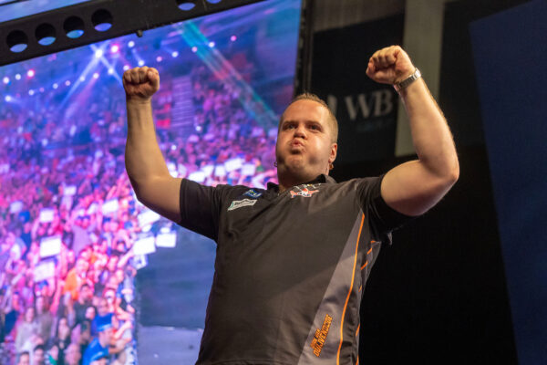 Luke Littler Ends Mike De Decker’s Title Defence to Set Up Blockbuster Clash with Gerwyn Price Luke Littler Ends Mike De Decker’s Title Defence to Set Up Blockbuster Clash with Gerwyn Price