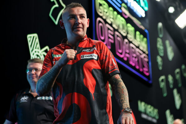 Humphries Hits Perfect Nine-Darter as Littler and Five Others Seal Last-16 Spots in Wolverhampton