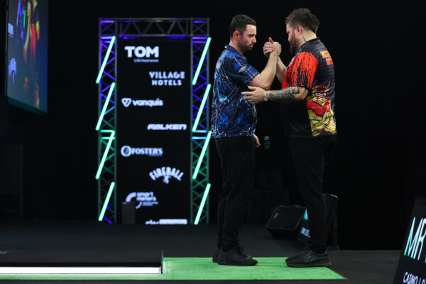 Luke Humphries and Gerwyn Price advance to the semi-finals of the Grand Slam of Darts
