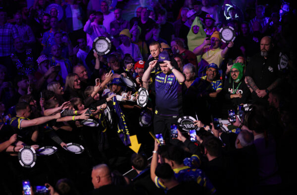 Littler Stages Stunning Fightback to Reach Grand Slam Semi-Finals To Set A Date with Noppert Littler Stages Stunning Fightback to Reach Grand Slam Semi-Finals To Set A Date with Noppert