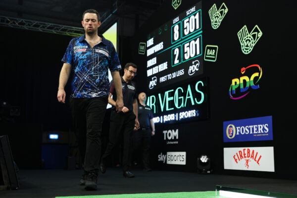 Humphries Produces Dazzling Display as Smith, Price and Evans Join Him in Grand Slam Quarter-Finals