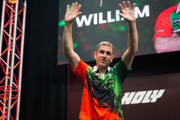 Cameron Menzies dazzles on day one at the Baltic Sea Darts Open to boost Matchplay hopes