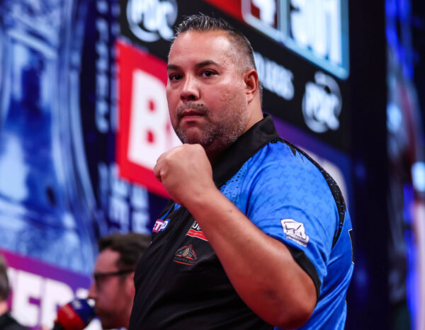 Jermaine Wattimena holds off Doets to claim third Players Championship title