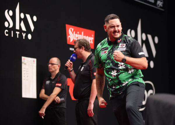 New Zealand Darts Masters: Van Veen Headlines Stacked Auckland Field as Heta and Robb Set for Opening Night Battle